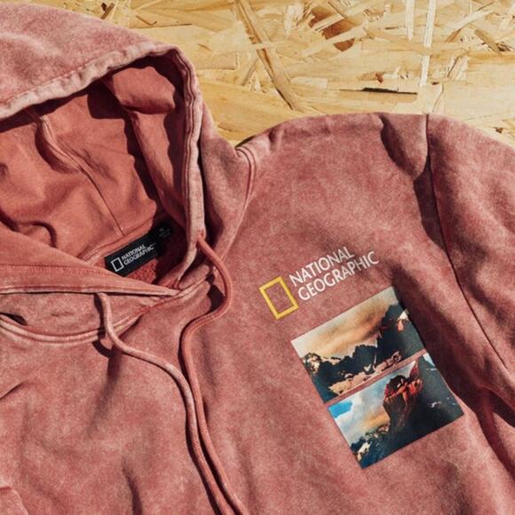 National Geographic L Hoodie Pink Acid Wash Patagonia Chile Fleece Outdoor Warm‎ - Picture 1 of 12